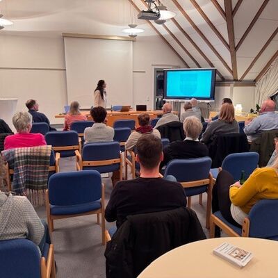 Bild vergr&ouml;&szlig;ern: Pr&auml;sentation Meet+Greet