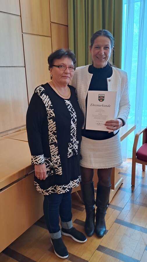 Bild vergr&ouml;&szlig;ern: Frau Sommer und Frau Grad